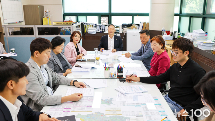 안산시의회 3개 상임위, 市와 간담회 개최