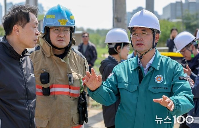 사고 발생현장을 점검 중인 이동환 고양특례시장