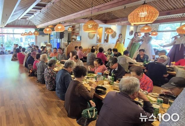 오산 운암뜰연합상가번영회, 제3회 어르신 孝 경로잔치 성황리 개최