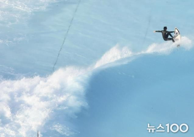 지난 20203년 거북섬 웨이브파크에서 열린 WSL 시흥코리아오픈 퀄리파잉 시리즈 3,000포인트 대회