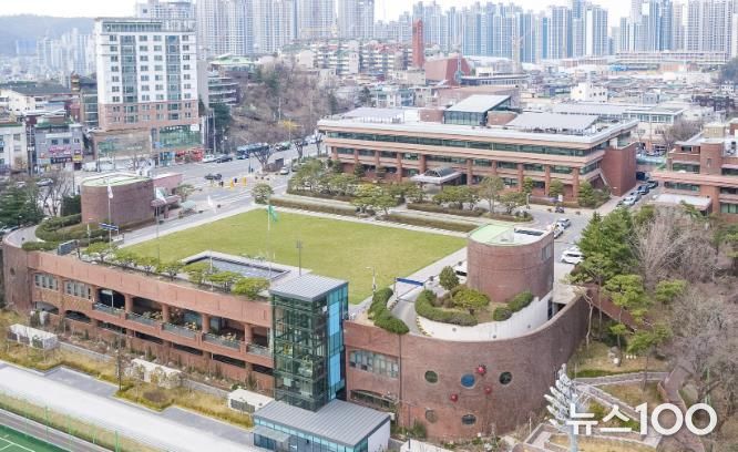 시청 전경