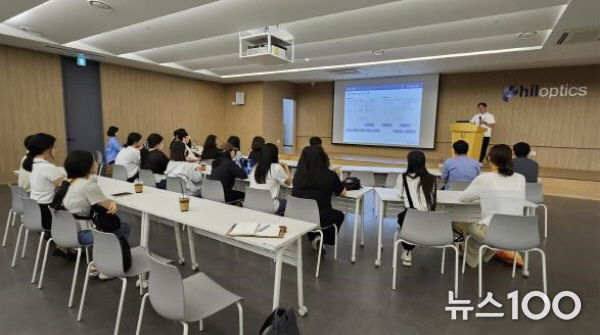 오산시, 청년도전지원사업 참여 청년 대상 지역 우수기업 필옵틱스·필에너지 견학