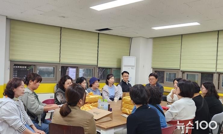 파주시 운정2동, 찾아가는 생일잔치 마무리하며 따뜻한 온정 전해