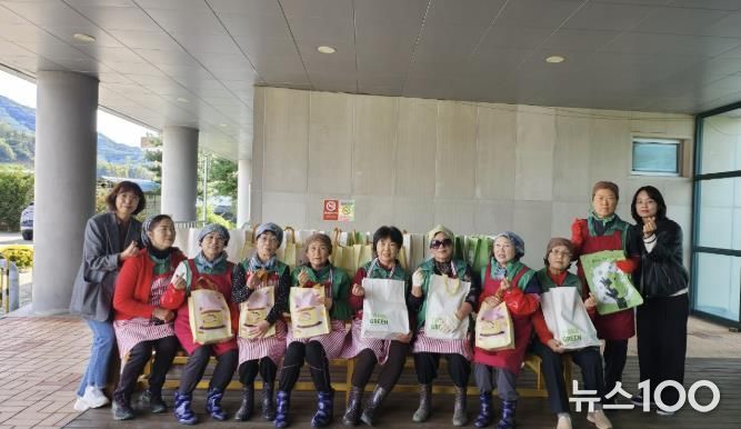 양평군 강하면 새마을회, 저소득 독거노인 45가구에 사랑의 반찬 나눔 행사 진행