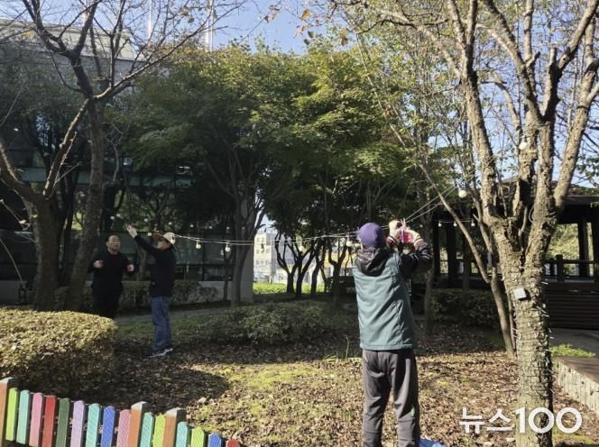 동두천시 보산동 주민자치위원회, ‘리뉴얼 보산’ 마을 조명 정비 실시