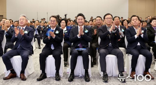 김진경 의장, NH농협은행 경기본부 신사옥 준공식 참석...경기도 금융과 농업 발전의 구심점 역할 당부