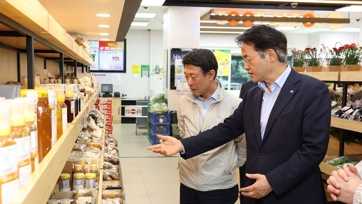 고양시, 민생 경제 행보⋯원당농협 로컬푸드 직매장 방문