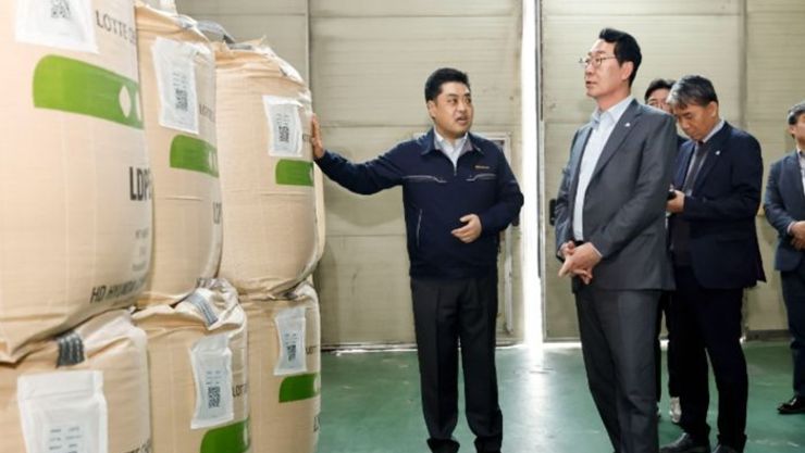 이재명 정부 25일 ‘비상경제상황실’ 가동에 '제조기업 수 1위' 화성특례시, 관내 기업 및 농장 긴급 현장 점검