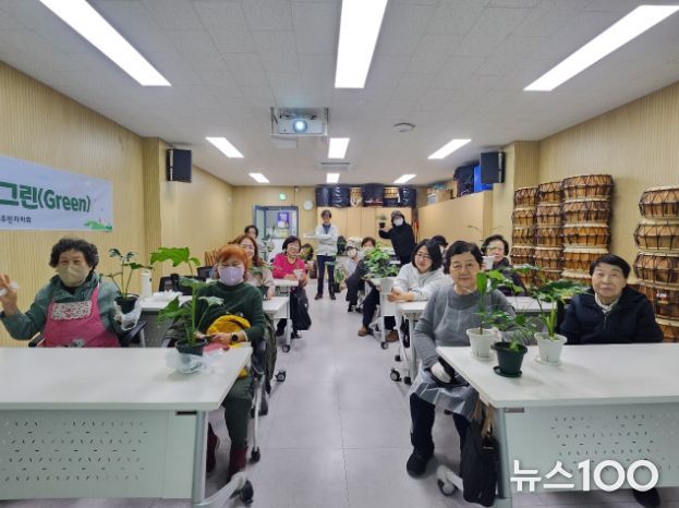 하안2동 주민자치회, ‘실내 식물 관리 교실’마무리