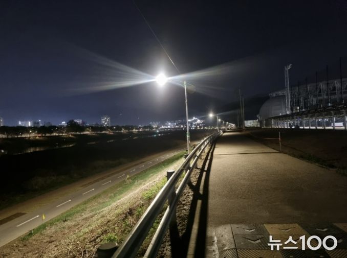 광주시, 경안천 산책로 조명개선 완료…야간 보행 안전 강화